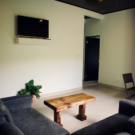 Jungle Home With King Beds -5 Minutes From The Beach Uvita Exteriér fotografie